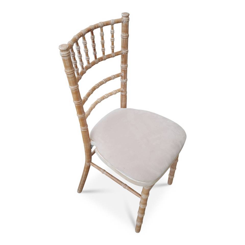 6' Round Table & 10 Chiavari Chairs