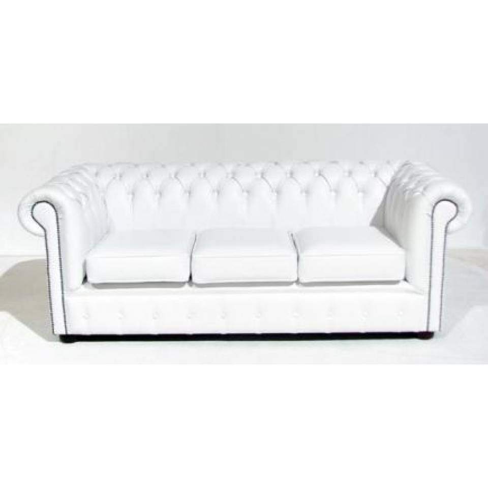 White Chesterfield Settee Hire