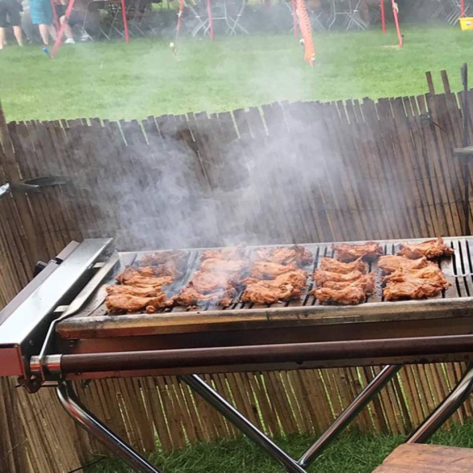 Commercial Grade 2m Gas BBQ Hire
