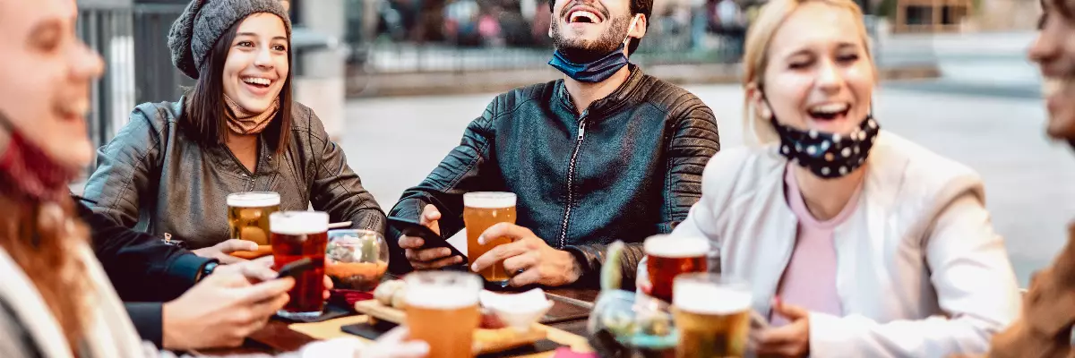 How to Set Up a Mobile Bar at an Event (1)